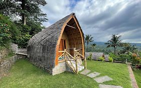 Villa Bambu Rinjani&Restaurant RedPartner